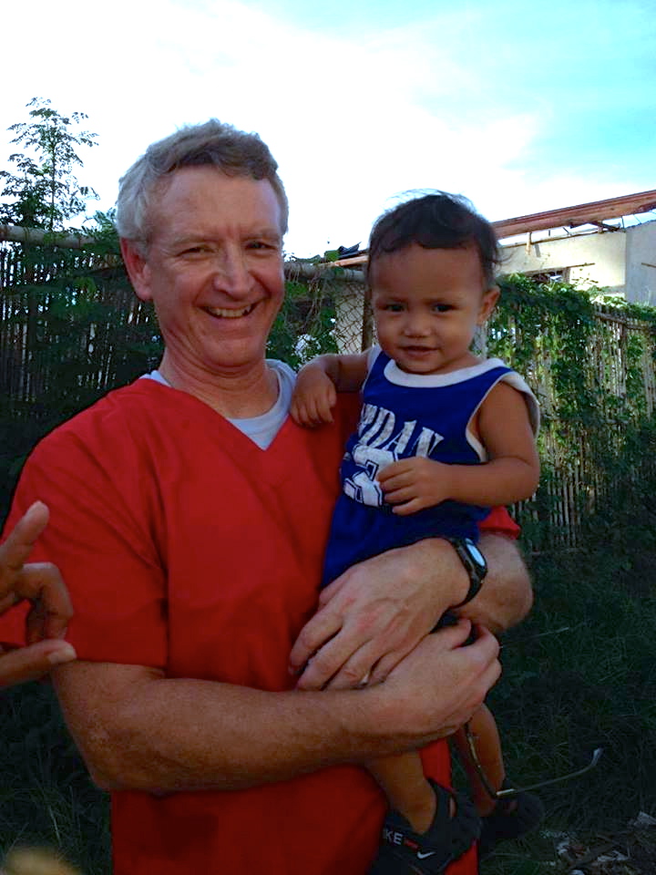 Michigan nurse shares his experience volunteering in the Philippines
