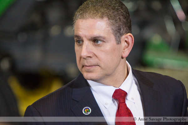 Tennessee GOP threatens VW for allowing union to form so Virg Bernero invites them to Lansing