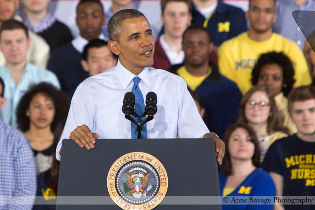 (PHOTOS) President Obama brings #minimumwage populism and campaign-style energy to Ann Arbor